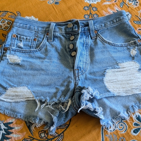 Levi shorts - Picture 1 of 5